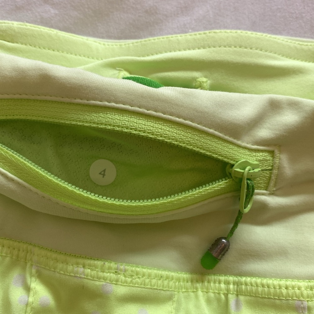 Lululemon Run: Pace Setter Skirt (Regular)
Petit Dot Faded Zap / Faded Zap - Picture 5 of 6
